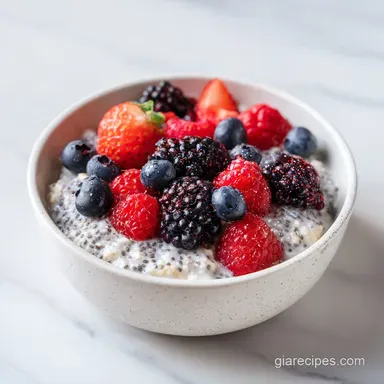Mixed Berry Overnight Oats in 5 Minutes
