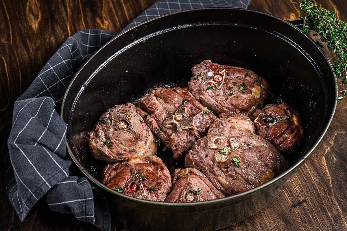 Cook cube steak so it’s not tough, served with gravy and vegetables